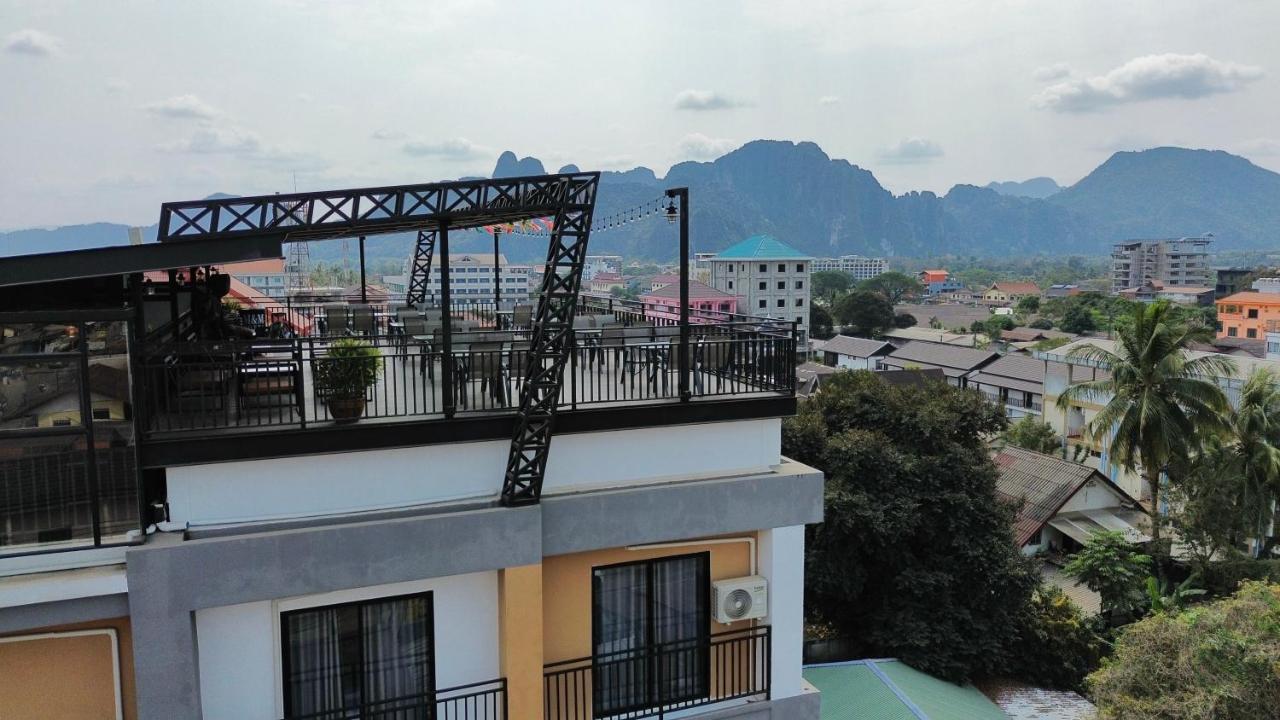 M&M Hotel Vang Vieng Exterior foto